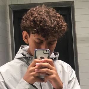 Meet your Posher, Steven